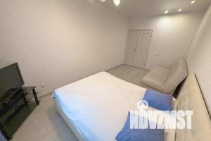 1-к квартира, посуточно, 45м2, 13/25 этаж