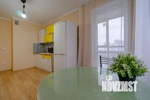 1-к квартира, посуточно, 40м2, 17/28 этаж