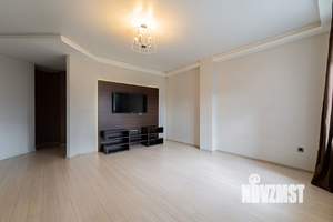 1-к квартира, на длительный срок, 66м2, 8/23 этаж