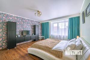 2-к квартира, посуточно, 75м2, 1/1 этаж