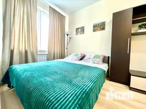 Студия квартира, посуточно, 32м2, 11/25 этаж