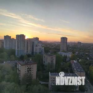 Студия квартира, посуточно, 31м2, 18/32 этаж