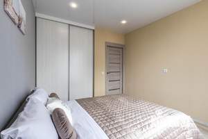 2-к квартира, посуточно, 47м2, 1/1 этаж