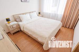 1-к квартира, посуточно, 38м2, 7/10 этаж