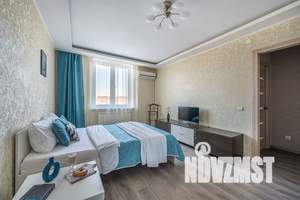 1-к квартира, посуточно, 40м2, 13/16 этаж