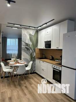 Студия квартира, посуточно, 28м2, 8/32 этаж