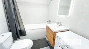 Студия квартира, посуточно, 25м2, 27/28 этаж