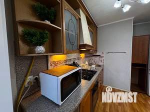 1-к квартира, посуточно, 42м2, 3/9 этаж