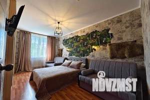 2-к квартира, посуточно, 47м2, 5/17 этаж