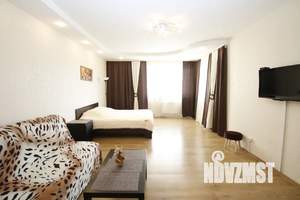 1-к квартира, посуточно, 65м2, 12/18 этаж