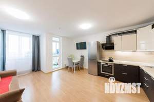 Студия квартира, посуточно, 34м2, 13/25 этаж