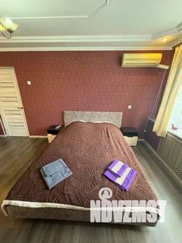 1-к квартира, посуточно, 37м2, 1/1 этаж