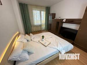 1-к квартира, посуточно, 42м2, 2/10 этаж