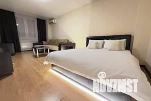 1-к квартира, посуточно, 46м2, 7/18 этаж