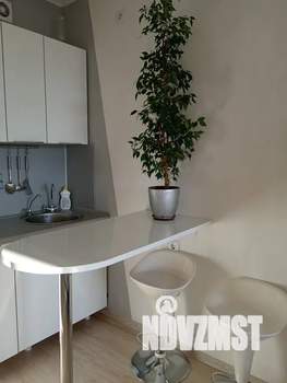 Студия квартира, посуточно, 32м2, 7/25 этаж