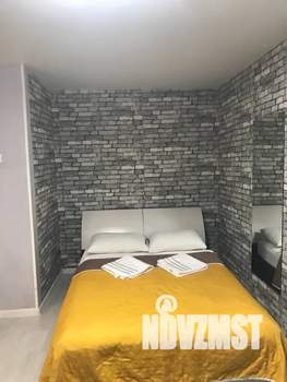 1-к квартира, посуточно, 40м2, 2/5 этаж