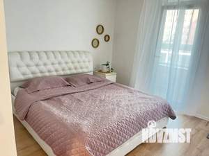 Студия квартира, посуточно, 34м2, 7/10 этаж