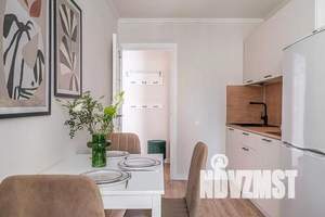 1-к квартира, посуточно, 40м2, 3/25 этаж