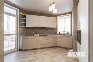 3-к квартира, посуточно, 80м2, 1/1 этаж