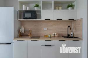 Студия квартира, посуточно, 38м2, 10/23 этаж