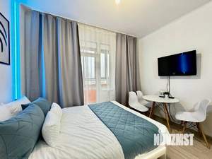 Студия квартира, посуточно, 33м2, 15/25 этаж