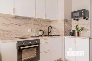 1-к квартира, посуточно, 42м2, 9/18 этаж