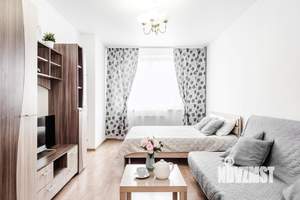 1-к квартира, посуточно, 50м2, 1/1 этаж