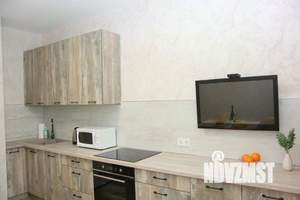 2-к квартира, посуточно, 62м2, 1/1 этаж