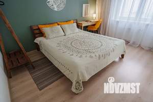 2-к квартира, посуточно, 63м2, 15/32 этаж