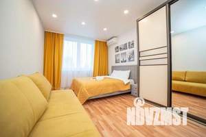 2-к квартира, посуточно, 65м2, 13/25 этаж