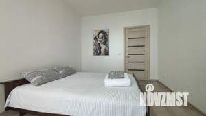 1-к квартира, посуточно, 44м2, 20/24 этаж