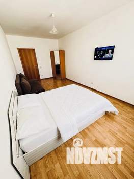 2-к квартира, посуточно, 75м2, 23/23 этаж