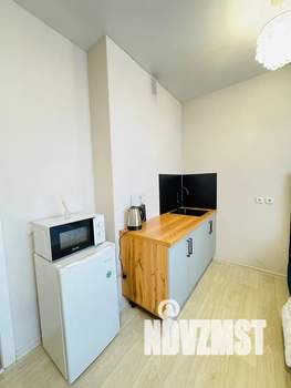 Студия квартира, посуточно, 30м2, 12/20 этаж