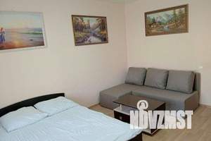 1-к квартира, посуточно, 37м2, 1/4 этаж