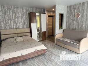 Студия квартира, посуточно, 37м2, 1/5 этаж