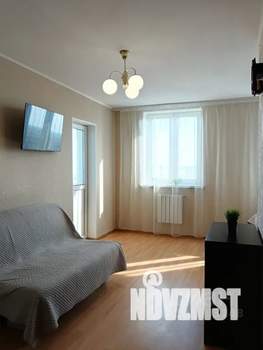 Студия квартира, посуточно, 32м2, 12/15 этаж