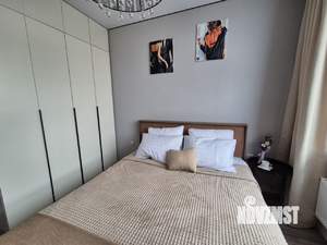 2-к квартира, посуточно, 37м2, 21/32 этаж