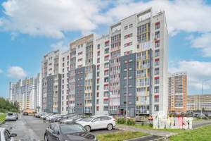 3-к квартира, посуточно, 54м2, 1/1 этаж