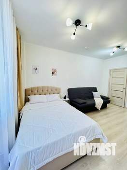 1-к квартира, посуточно, 40м2, 20/25 этаж