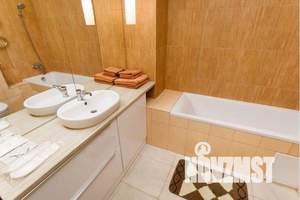 2-к квартира, посуточно, 48м2, 1/17 этаж