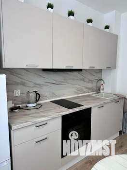 1-к квартира, посуточно, 36м2, 8/25 этаж