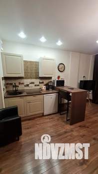 Студия квартира, посуточно, 35м2, 6/19 этаж