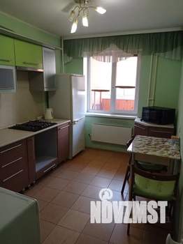 1-к квартира, посуточно, 37м2, 3/9 этаж