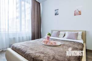 Студия квартира, посуточно, 38м2, 5/15 этаж