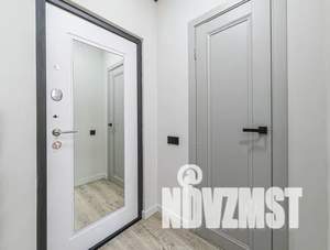 Студия квартира, посуточно, 13м2, 1/25 этаж