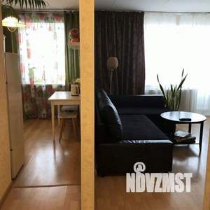 1-к квартира, посуточно, 42м2, 1/1 этаж