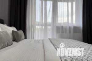 1-к квартира, посуточно, 41м2, 11/18 этаж