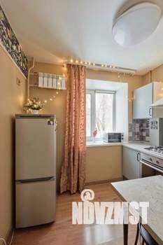 1-к квартира, посуточно, 65м2, 1/1 этаж