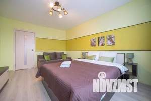 3-к квартира, посуточно, 100м2, 23/25 этаж