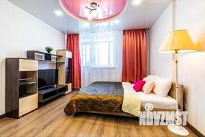 1-к квартира, посуточно, 38м2, 9/25 этаж